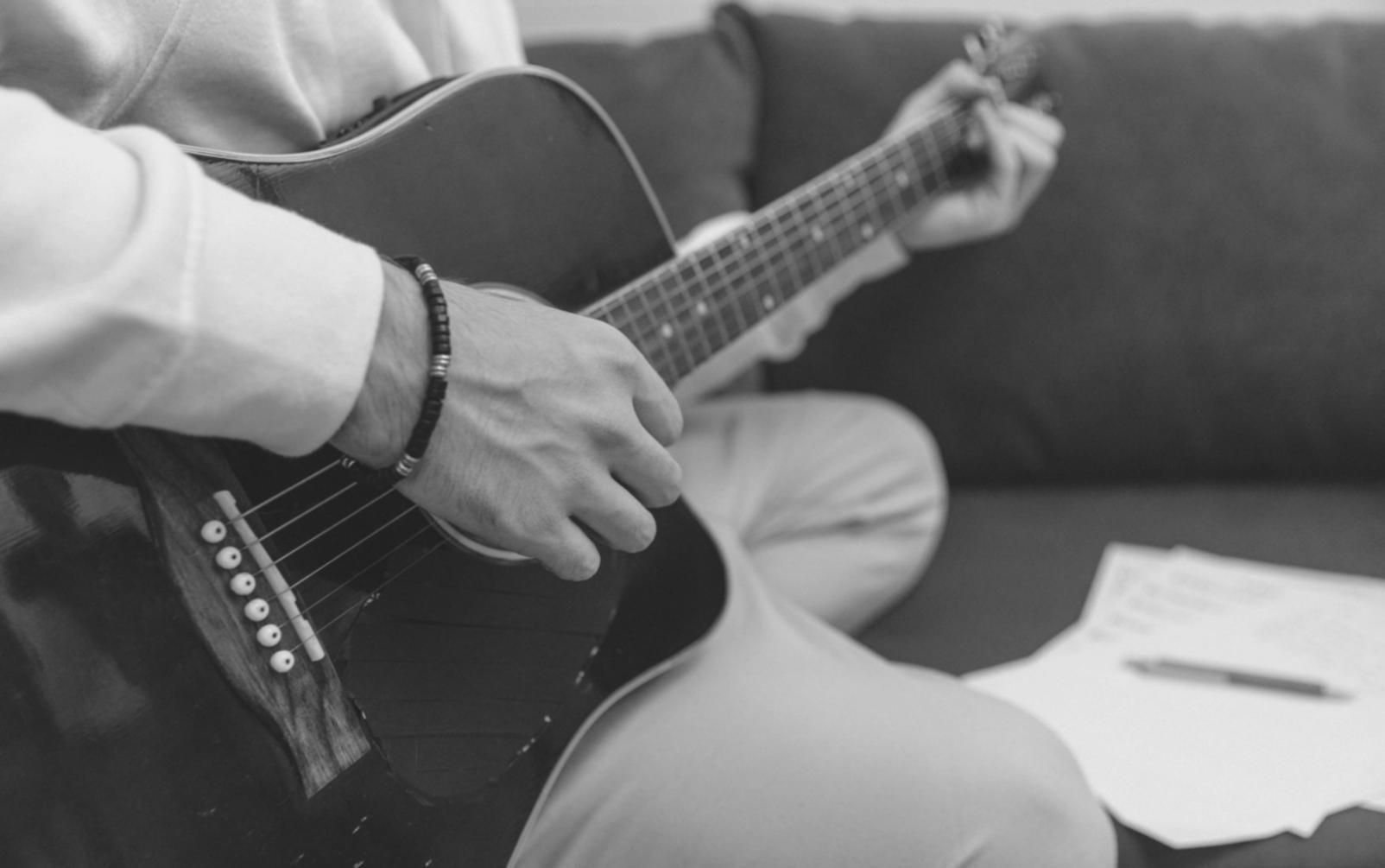Ambiente di apprendimento durante un workshop musicale